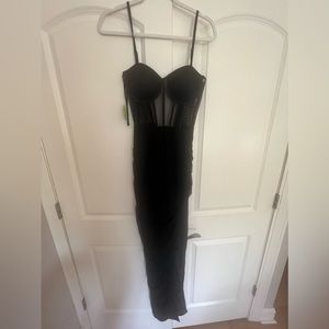 Windsor Evening Black Maxi dress